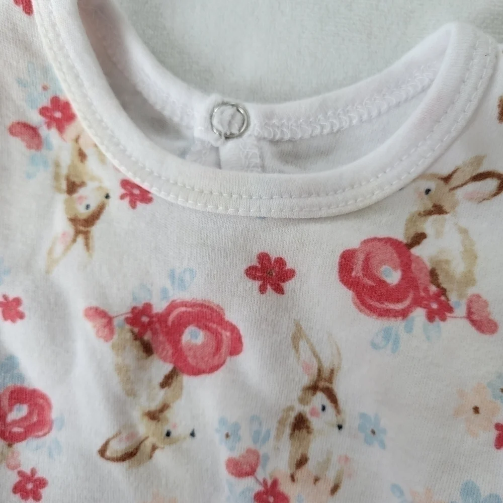 Kyle & Deena bunny print white,pink & Blue ruffle onesie/romper w/ headband 3-6m